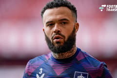 Nottingham Forest v Burnley - Premier League Quilindschy Hartman of Burnley participates in the pregame warmup session during the Premier League match between Nottingham Forest and Burnley at City Ground in Nottingham, United Kingdom, on April 19, 2...