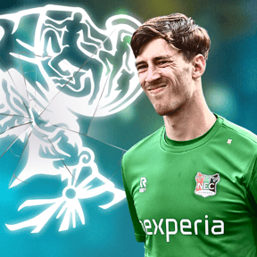 Ajax wekt verbazing met transferbesluit over 6 miljoen euro voor Roefs