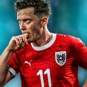 Feyenoord-doelwit Michael Gregoritsch officieel gepresenteerd als aanwinst