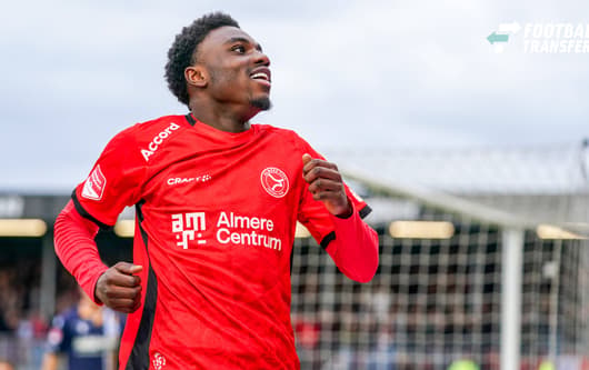 2026-05-06 Almere City FC v FC Den Bosch - Dutch Keuken Kampioen Divisie Play-offs ALMERE, NETHERLANDS - MAY 6: Emmanuel Poku of Almere City FC celebrates with teammates after scoring his teams first goal during the Dutch Keuken Kampioen Divisie Pla...