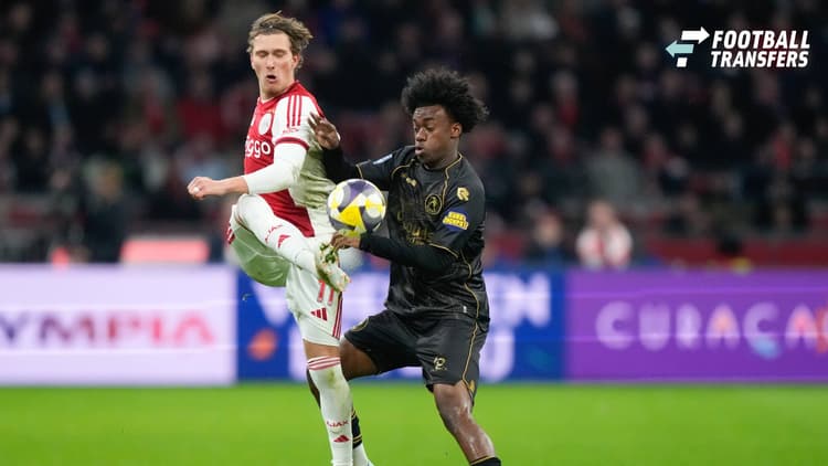 Mika Godts (links) in duel met Lushendry Martes (rechts).