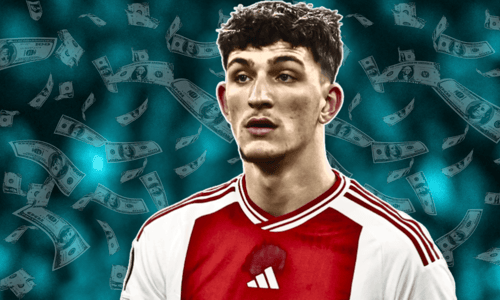 Trainer John Heitinga heeft bevestigd dat Ahmetcan Kaplan van Ajax de kans krijgt om zich op een nieuwe uitdaging te storten. Na het oefenduel met KV Mechelen liet de coach weten dat de Turkse verdediger bezig is met een andere club, wat wijst op ...