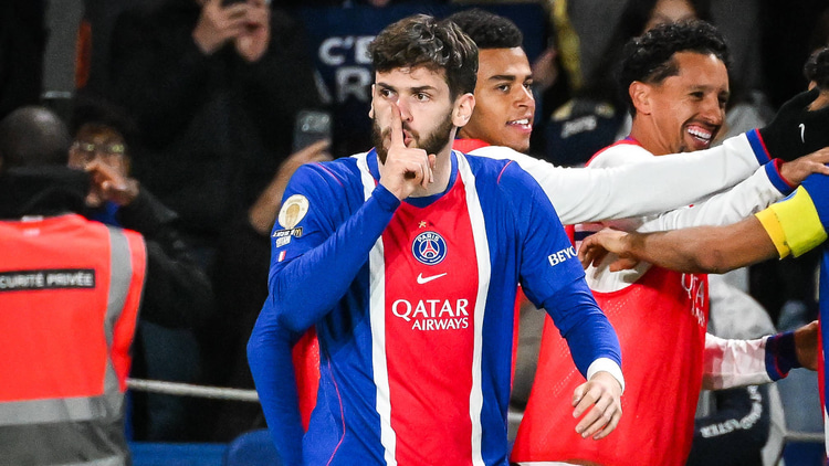 Khvicha Kvaratskhelia, PSG