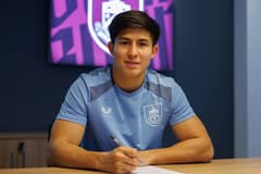 Dastan Satpaev, Burnley