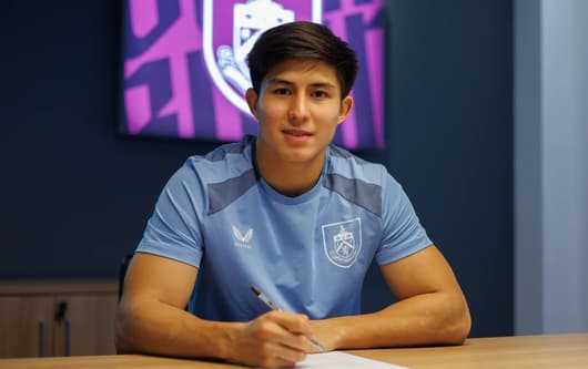 Dastan Satpaev, Burnley