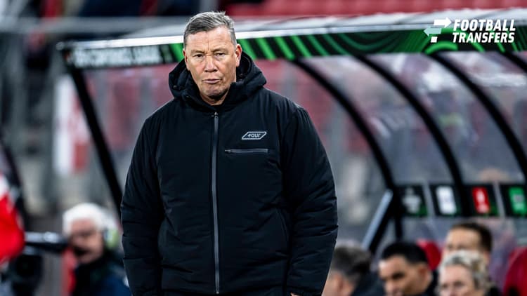 Leeroy Echteld is interim-trainer bij AZ. Staat hij ook volgend seizoen voor de groep?