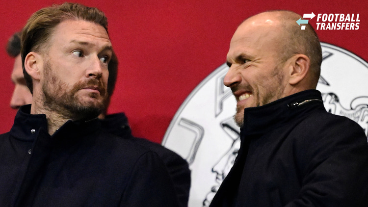 Marijn Beuker verkocht namens Ajax met Raúl Moro dé zomeraankoop van Alex Kroes