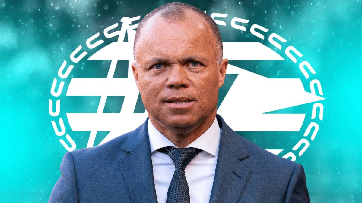 Earnest Stewart, PSV