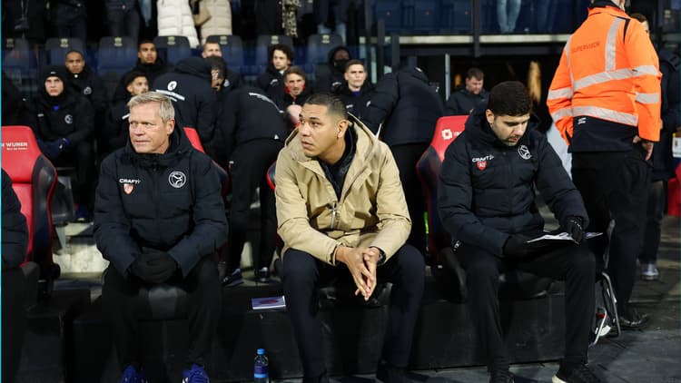 Hedwiges Maduro was een kleine zes maanden hoofdtrainer van Almere City.