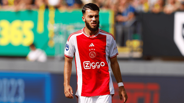 Georges Mikautadze kwam niet uit de verf bij Ajax in het seizoen 2023/24
