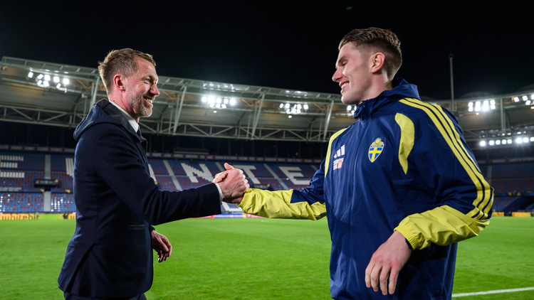 Graham Potter (left) and Viktor Gyokeres (right)