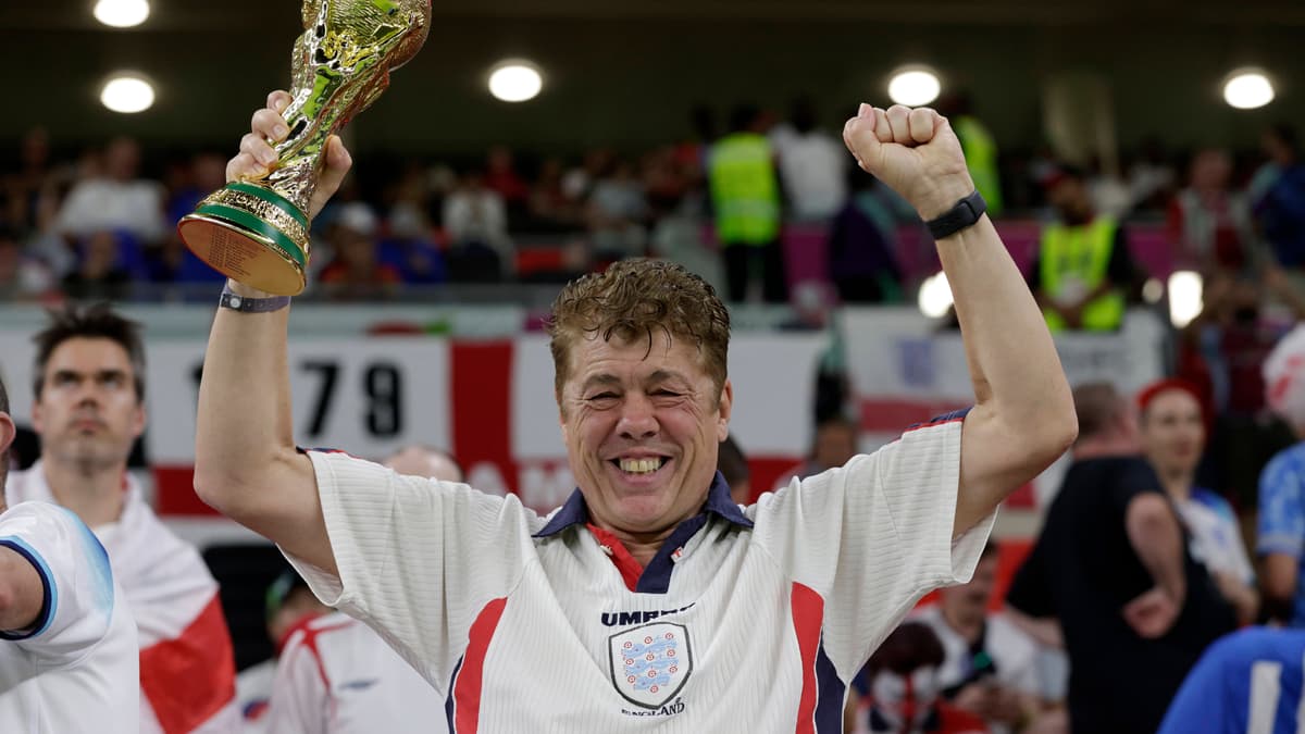 Andy Milne, England fan