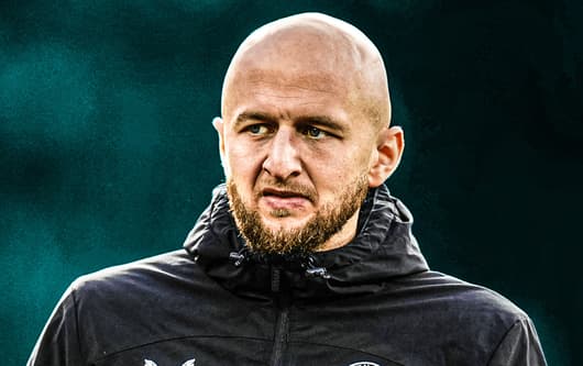 Het heeft er alle schijn van dat Gernot Trauner zijn laatste wedstrijd voor Feyenoord heeft gespeeld. De Oostenrijkse mandekker kwam dit seizoen door een ernstige blessure nog geen enkele minuut in actie en daar lijkt voorlopig geen verandering...