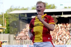 2026-08-08 - VriendenLoterij Eredivisie DEVENTER, NETHERLANDS - AUGUST 8: Julius Dirksen of Go Ahead Eagles celebrates 4-1 during the VriendenLoterij Eredivisie at the De Adelaarshorst on August 8, 2026 in Deventer, Netherlands Deventer De Adelaarsh...