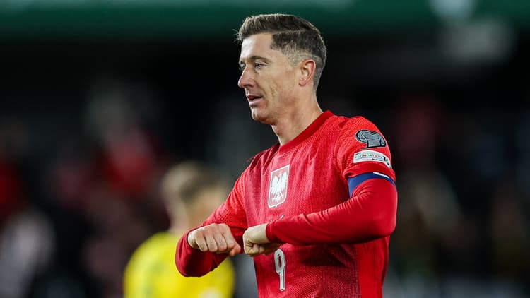 Robert Lewandowski is on an expiring contract