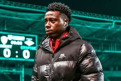 Voor Quincy Promes, de 33-jarige voetballer, breekt een cruciale dag aan. Dinsdag vindt in Amsterdam een pro-formazitting plaats waarin wordt beslist of de aanvaller zijn hoger beroep in vrijheid mag afwachten, zo weet het Algemeen Dagblad. Het zo...