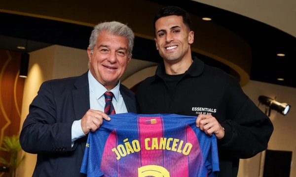 Joao Cancelo, Barcelona