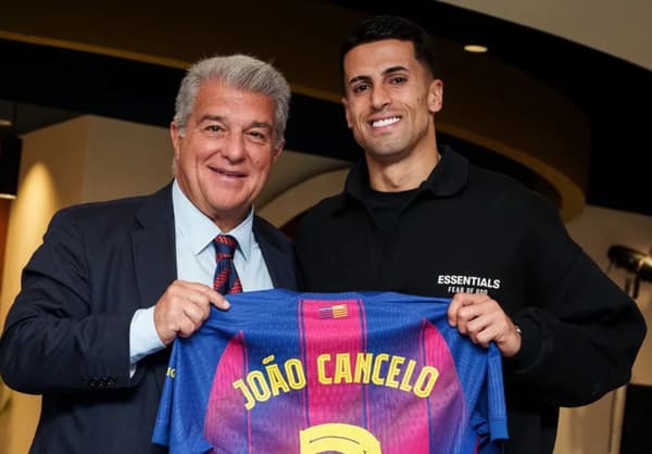 Joao Cancelo, Barcelona