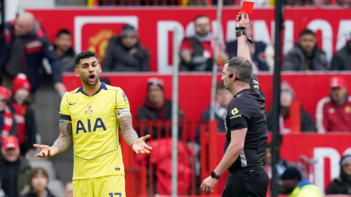 Cristian Romero, Tottenham, red card, 2025/26