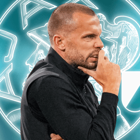 Ajax stevent af op een rampscenario met trainer John Heitinga