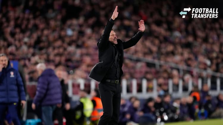 Diego Simeone: zoals altijd actief coachend langs de lijn.