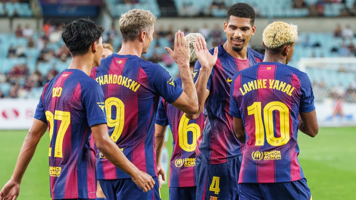 Ronald Araujo, Robert Lewandowski, Lamine Yamal, Barcelona, 2025/26