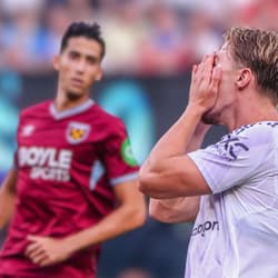 Rasmus Hojlund misses a chance for Man Utd against West Ham, pre-season 2025/26