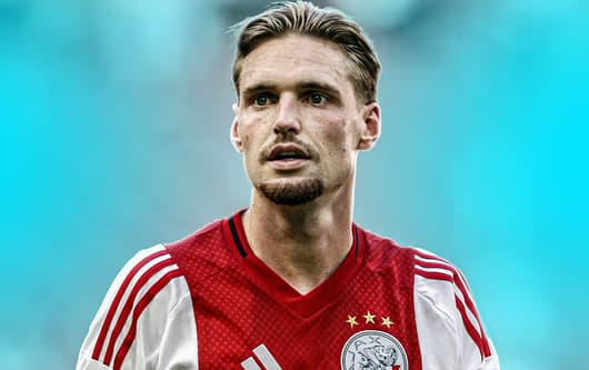 Kenneth Taylor staat mogelijk voor zijn laatste wedstrijd in het shirt van Ajax. De middenvelder is herstellende van een blessure en zou in de wedstrijd tegen NEC zijn rentree kunnen maken. Het zou dan ook zijn laatste wedstrijd voor de Amsterdamm...