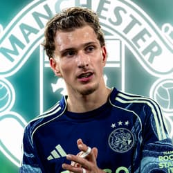 Mika Godts, Manchester United