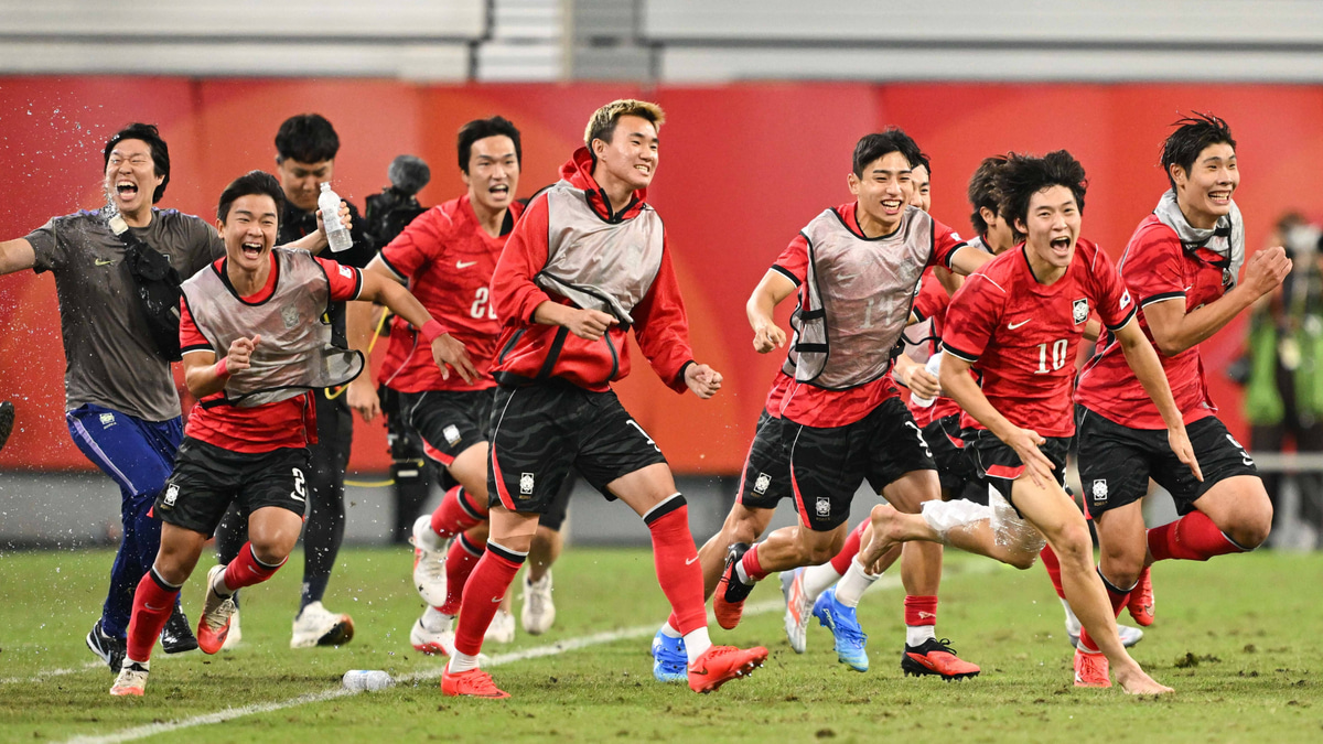 Korea players