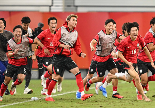 Korea players