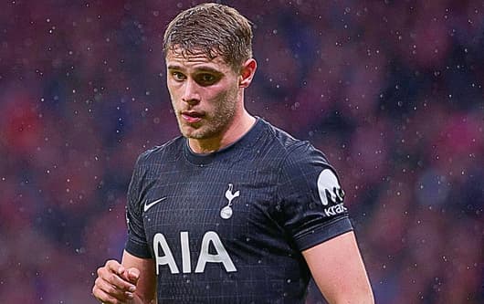 Micky van de Ven in action during Tottenham's Champions League loss to Atletico Madrid
