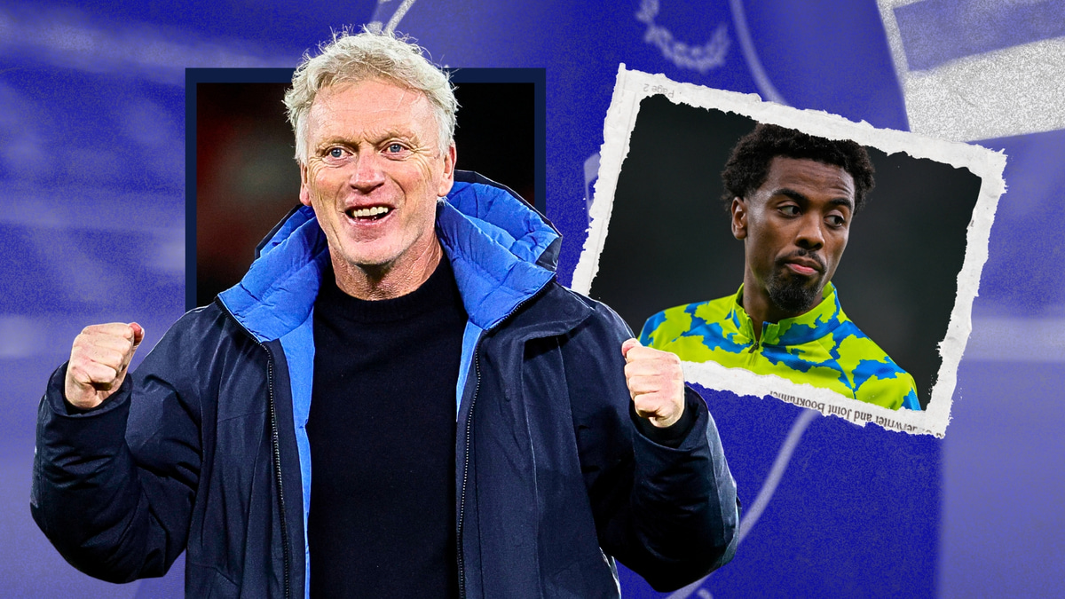 Everton manager David Moyes should look at signing Angel Gomes in January