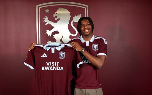 Johan Manzambi, Aston Villa