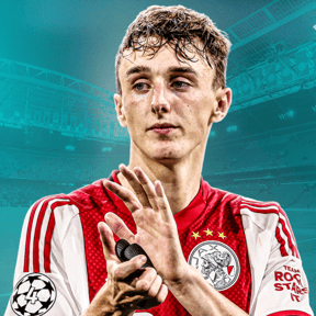 Youri Baas gelinkt aan toptransfer bij Ajax na bizarre ontwikkeling