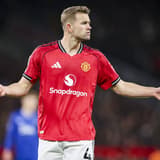 Manchester United, ManU v Everton, Premier League Manchester United defender Matthijs de Ligt (4) reacts gestures during the Manchester United v Everton Premier League match at Old Trafford, Manchester, England on 24 November 2025 Credit: Phil Dunca...