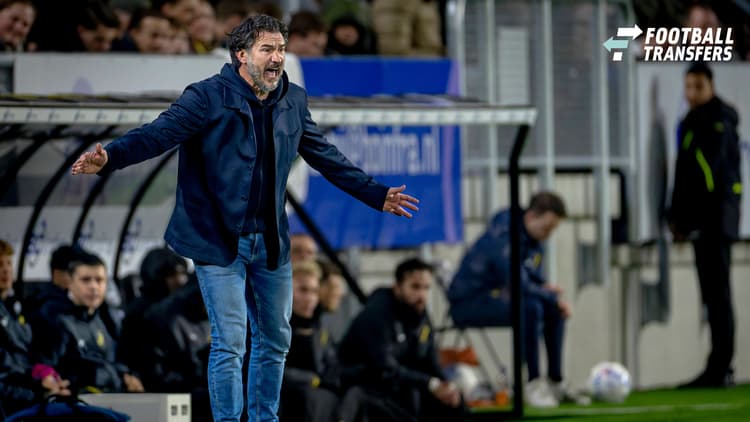 Carl Hoefkens zag zijn ploeg tegen Telstar verliezen (0-1).