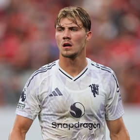 Hojlund given ULTIMATUM as Man Utd force through transfer