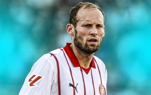 Daley Blind sluit een terugkeer bij Ajax niet uit. De 35-jarige verdediger annex middenvelder beschikt over een aflopend contract bij Girona en wordt al langer in verband gebracht met een overstap naar Amsterdam. In gesprek met Ziggo Sport, vooraf...