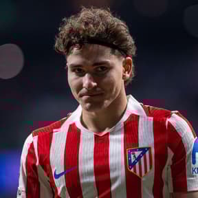 Barcelona identify Man City star as Julian Alvarez alternative