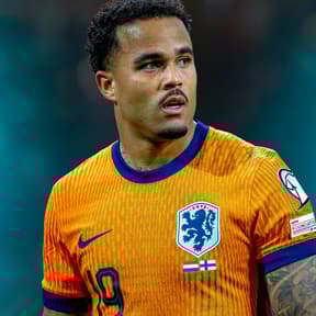 Justin Kluivert maakt midden in het seizoen opvallende overstap