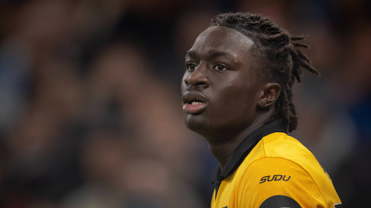 Mateus Mane, Wolves