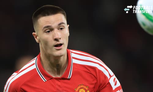 Manchester United, ManU v Brighton and Hove Albion - Carabao Cup Third Round Benjamin Sesko of Manchester United on the ball during the Carabao Cup Third Round match between Manchester United and Brighton &amp; Hove Albion at Old Trafford on Septemb...