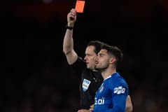 Pedro Neto, red card