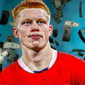 Rijkste club ter wereld meldt zich bij AZ met goudkist voor Kees Smit