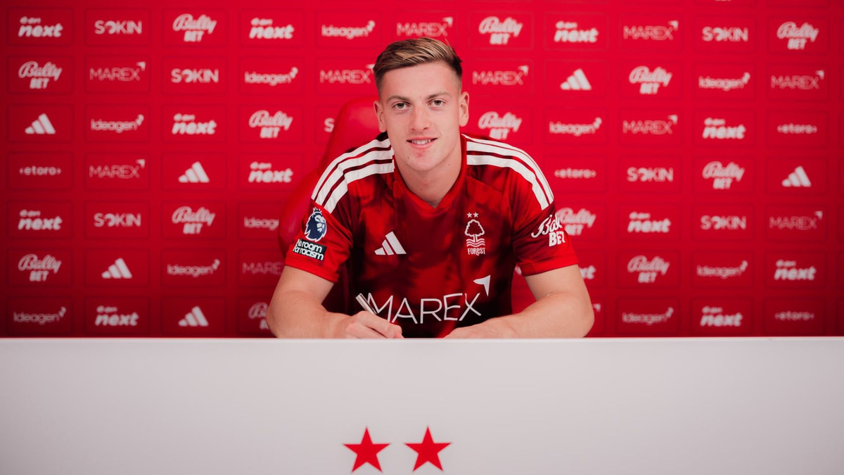 Liam Delap signs from Nottingham Forest from Chelsea