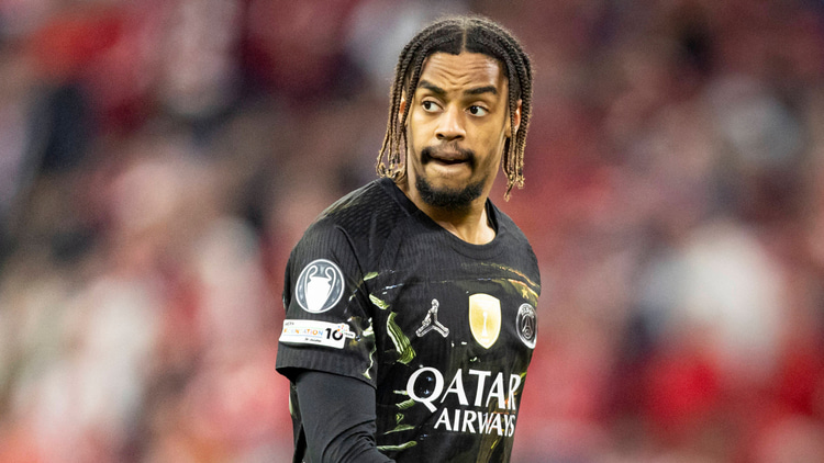 Bradley Barcola, PSG