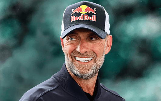 J&amp;uuml;rgen Klopp heeft de geruchten over een mogelijke terugkeer naar Liverpool nieuw leven ingeblazen. In de podcast Diary of a CEO sprak de Duitser over zijn eerdere belofte nooit een andere club in Engeland te coachen, waarmee hij de deur ...