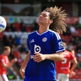 Wat levert het verrassende vertrek van Wout Faes naar het Midden-Oosten op voor de Nederlandse clubs? De 28-jarige centrale verdediger laat Leicester City definitief achter zich en tekent voor drie seizoenen bij Shabab Al Ahli Club in de Vereni...
