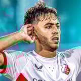 Souffian El Karouani lijkt FC Utrecht komende transferperiode al te verlaten. De linksback beschikt over een aflopend contract en is niet voornemens om deze te verlengen. El Karouani heeft zijn zinnen namelijk gezet op een buitenlands avontuur en ...